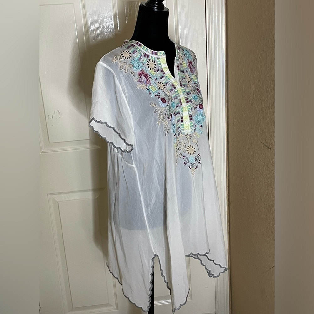 Johnny Was Livana Embroidered Top Floral Size Medium